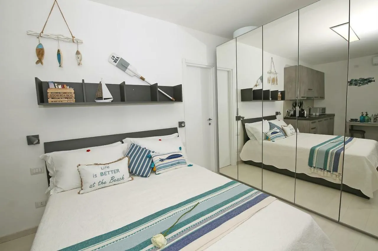 Apartment A Lago Private Beach And Parking Oliveto Lario
