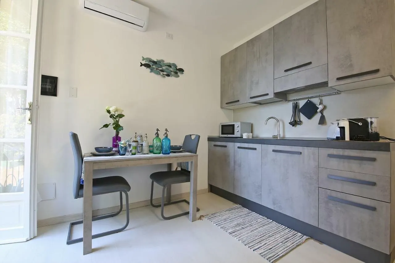 Apartment A Lago Private Beach And Parking Oliveto Lario 0*,