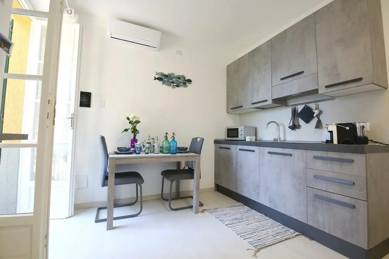 Apartment A Lago Private Beach And Parking Oliveto Lario